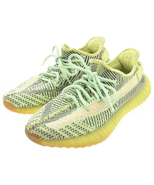adidas 運動鞋