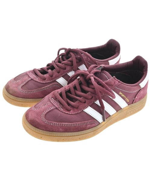 adidas 運動鞋