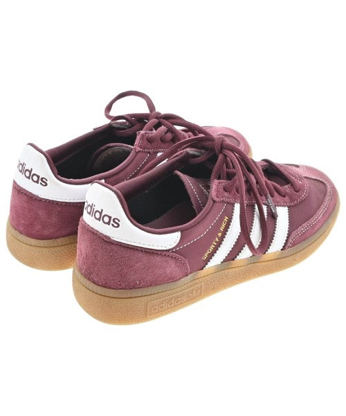 adidas 運動鞋