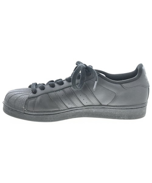 adidas 運動鞋