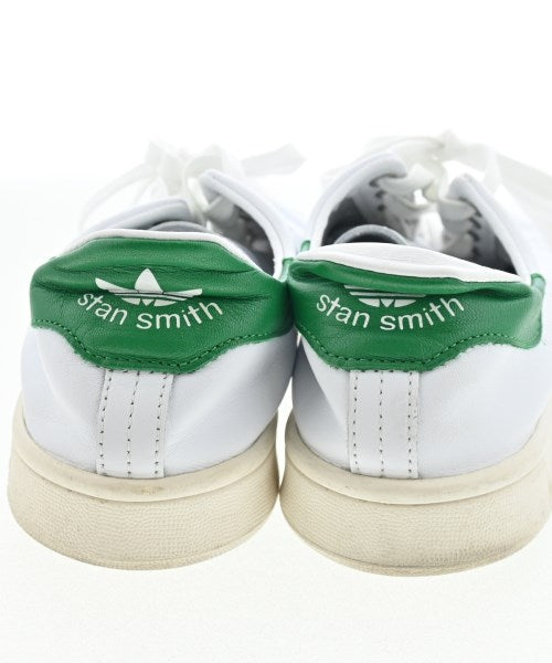 adidas 運動鞋