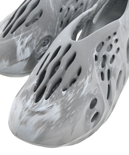 adidas 涼鞋