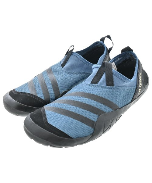 adidas 運動鞋