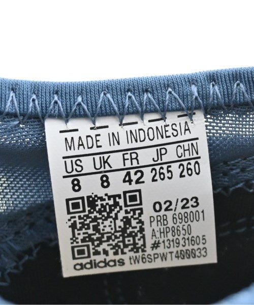 adidas 運動鞋