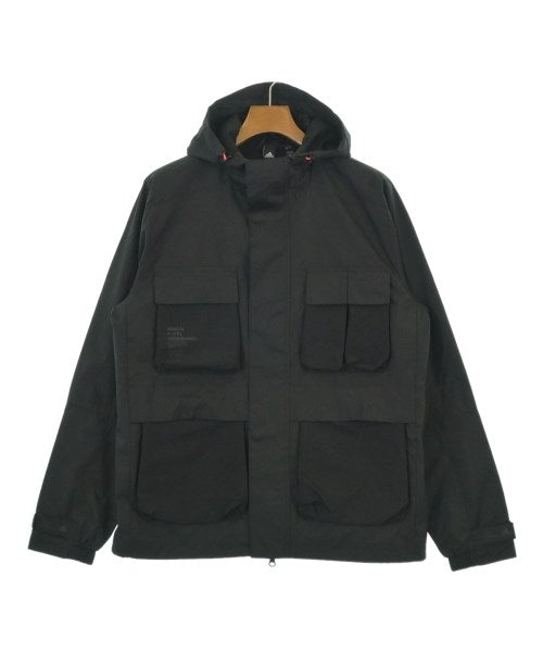 adidas 山系外套