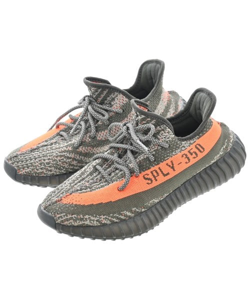 adidas 運動鞋