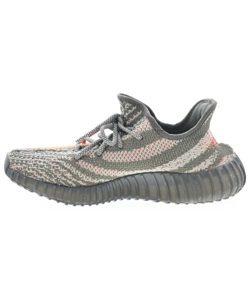 adidas 運動鞋
