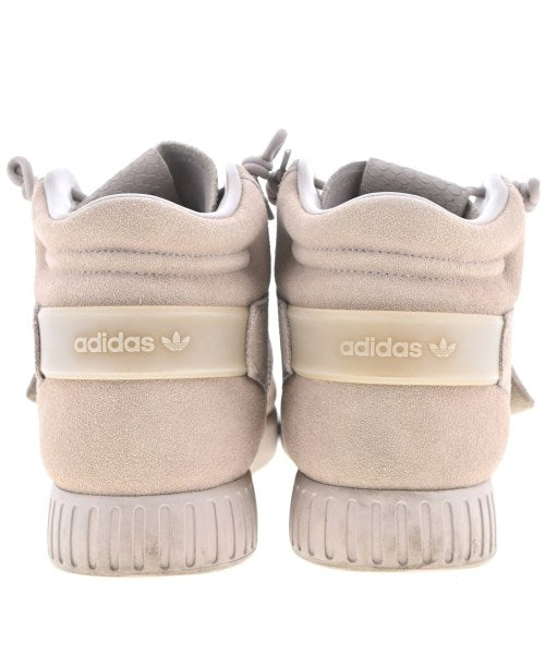 adidas 運動鞋