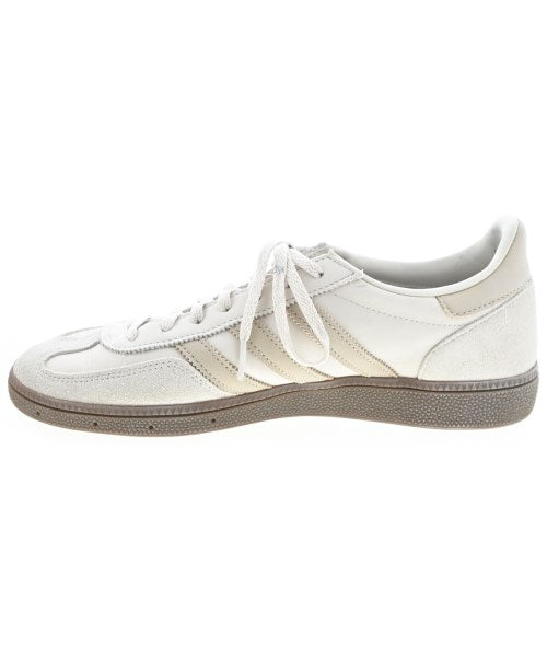 adidas 運動鞋