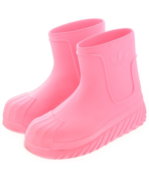 adidas 靴子