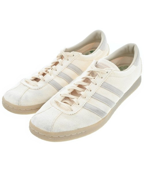 adidas 運動鞋