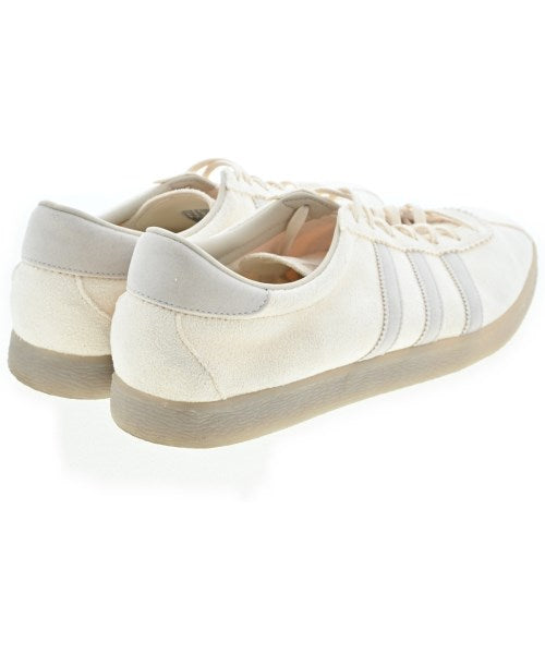 adidas 運動鞋