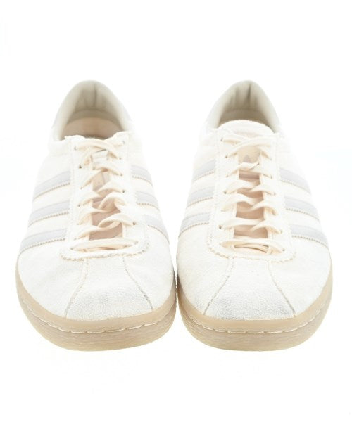 adidas 運動鞋