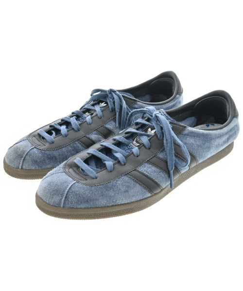 adidas 運動鞋