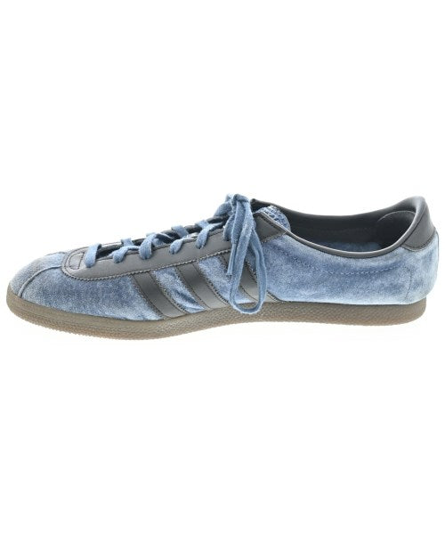 adidas 運動鞋