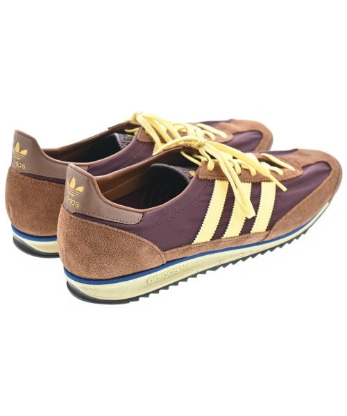 adidas 運動鞋