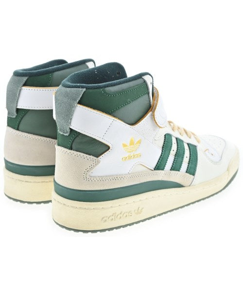 adidas 運動鞋