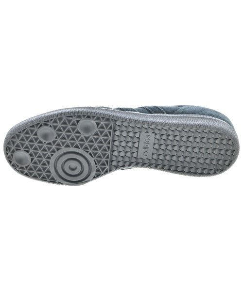 adidas 運動鞋