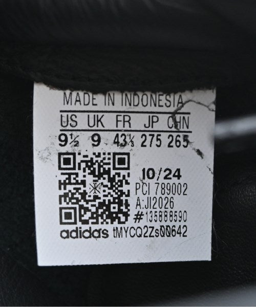 adidas 運動鞋