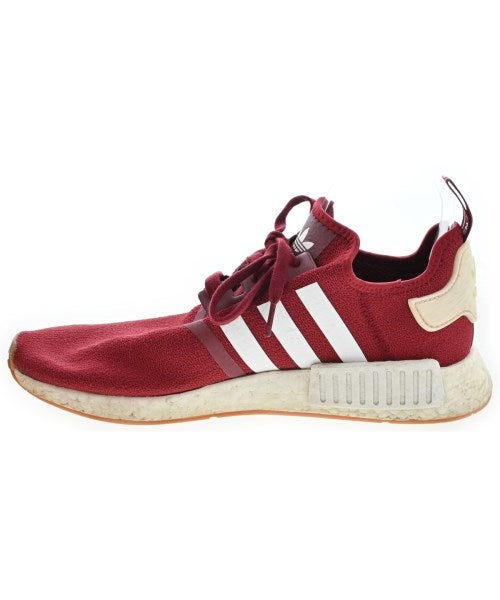adidas 運動鞋
