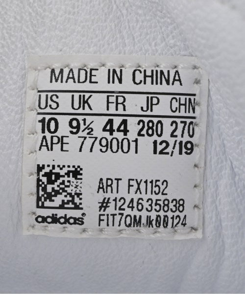 adidas 運動鞋