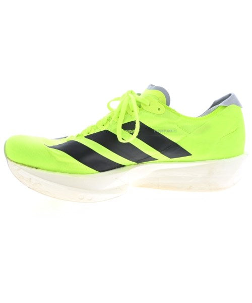 adidas 運動鞋