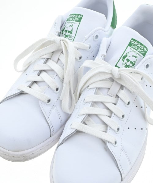 adidas 運動鞋