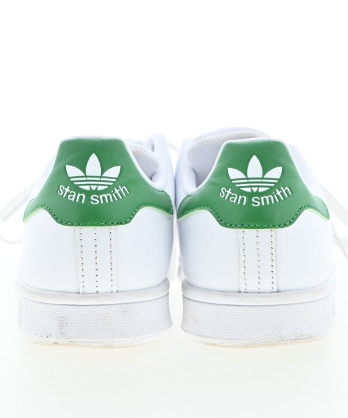 adidas 運動鞋
