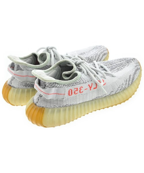 adidas 運動鞋