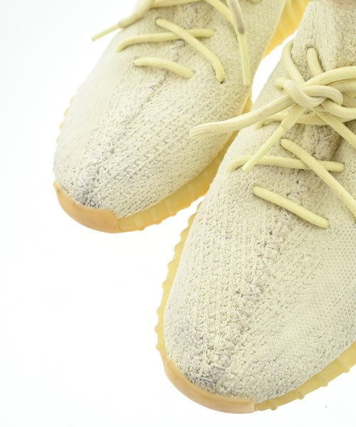 adidas 運動鞋