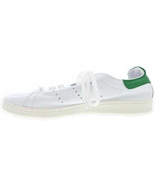 adidas 運動鞋