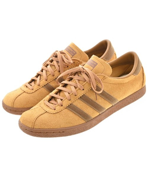 adidas 運動鞋