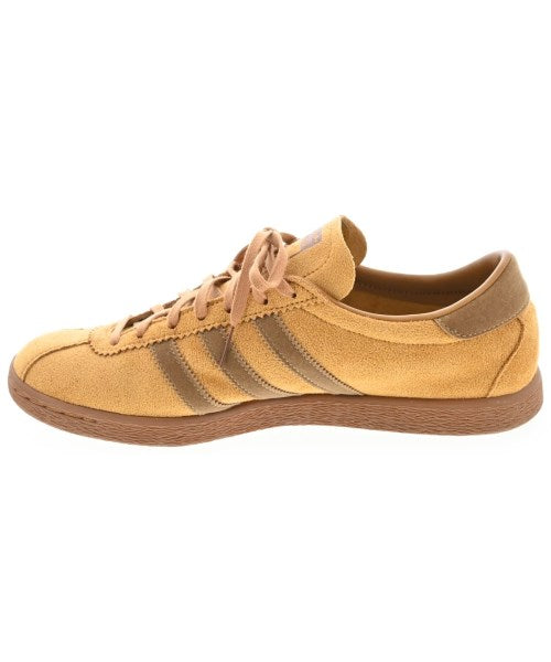 adidas 運動鞋
