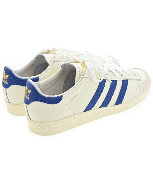 adidas 運動鞋