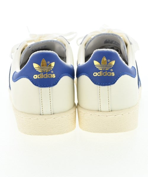 adidas 運動鞋