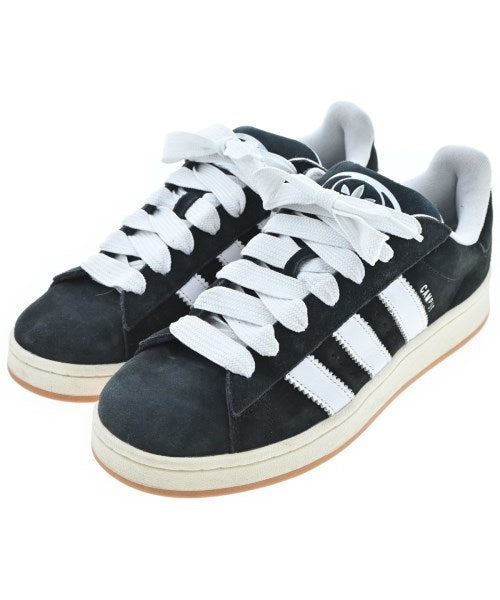 adidas 運動鞋