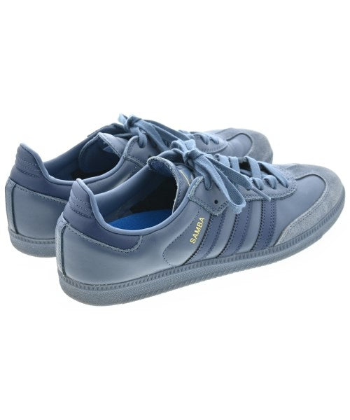 adidas 運動鞋