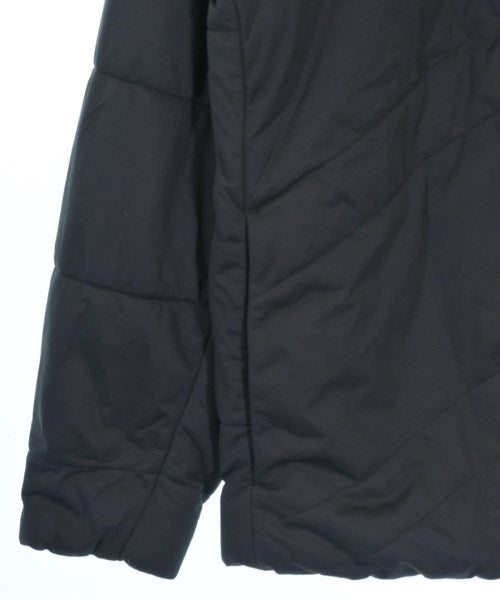 adidas 羽絨夾克/背心