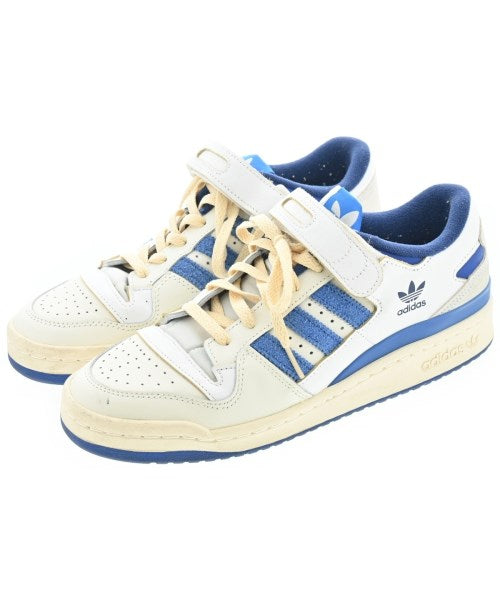 adidas 運動鞋