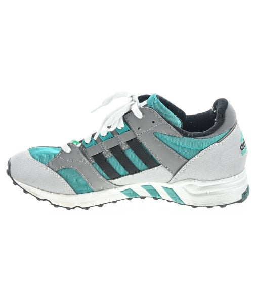 adidas 運動鞋