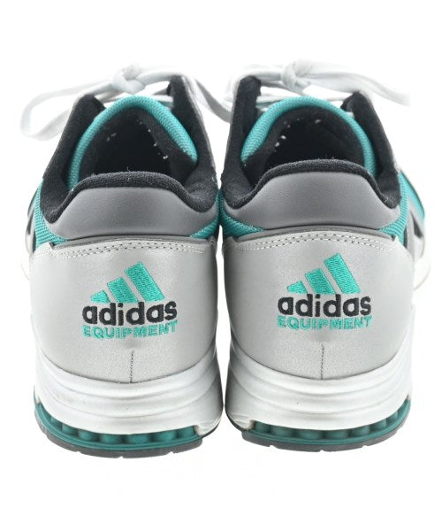 adidas 運動鞋