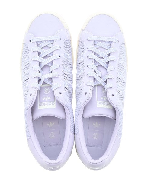 adidas 運動鞋