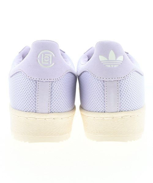 adidas 運動鞋