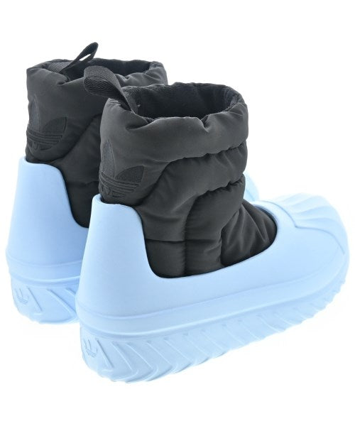 adidas 靴子