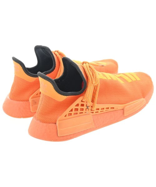 adidas 運動鞋