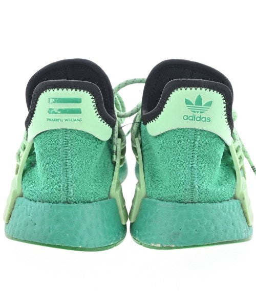 adidas 運動鞋
