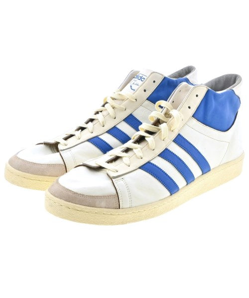 adidas 運動鞋
