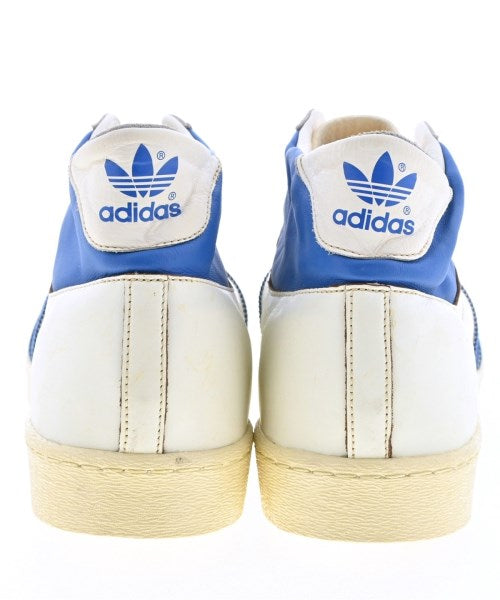 adidas 運動鞋