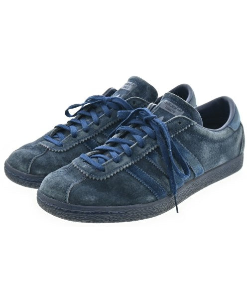 adidas 運動鞋