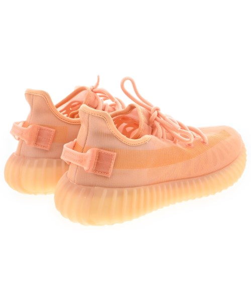 adidas 運動鞋